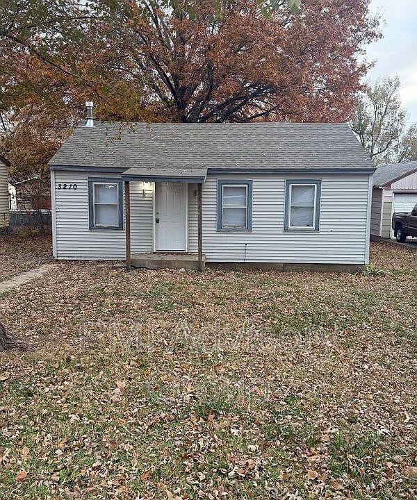 1st image of 3210 SE Colorado Ave