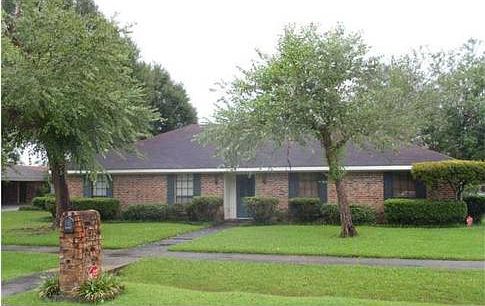 1st image of 124 Sheridan Dr