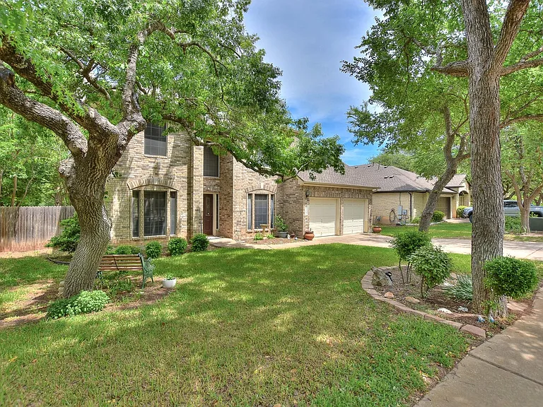 1609 Colton Way SW — Photo 2
