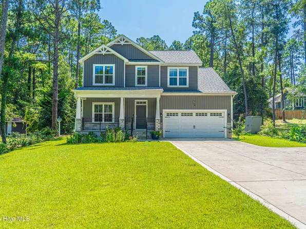 170 Lakeview Drive, Southern Pines, NC 28387