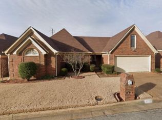 6770 Castlegate Ln, Memphis, TN 38141