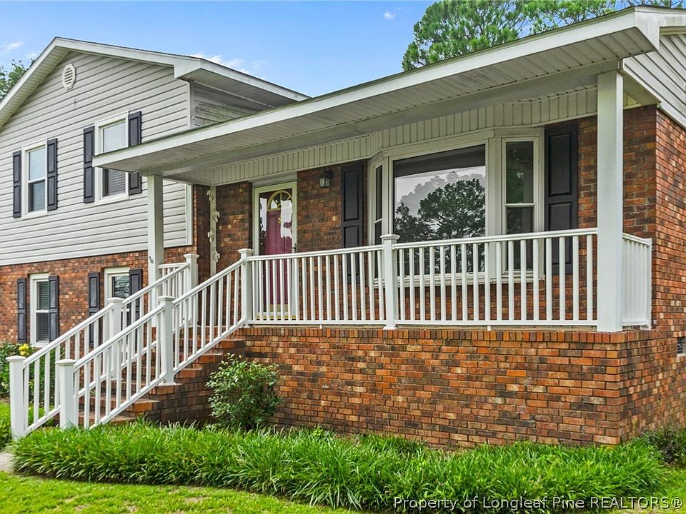 3680 Golfview Rd, Hope Mills, NC 28348 Zillow