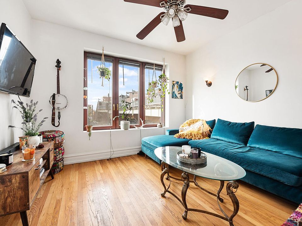 1st image of 3407 N Paulina St #3F