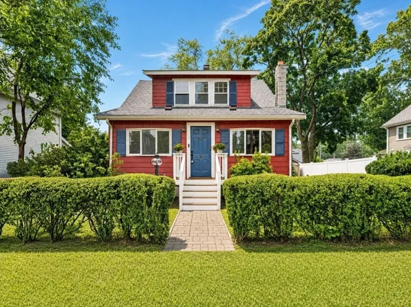 18 Fales Rd, Dedham, MA 02026