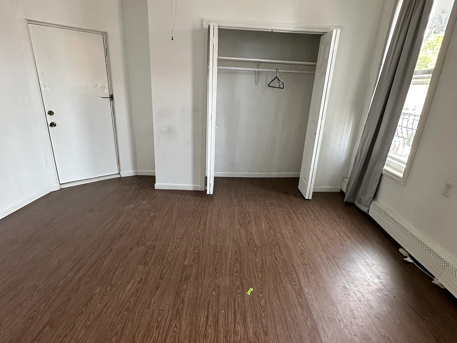 2 bed, 900 sqft, $2,100 — Photo 4