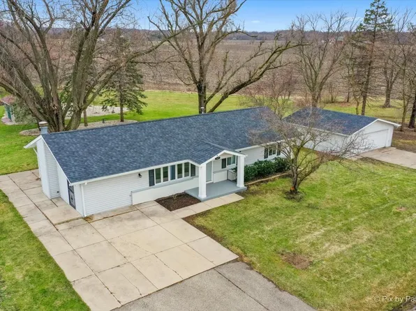 W1477 Highland Blvd, Pell Lake, WI 53157