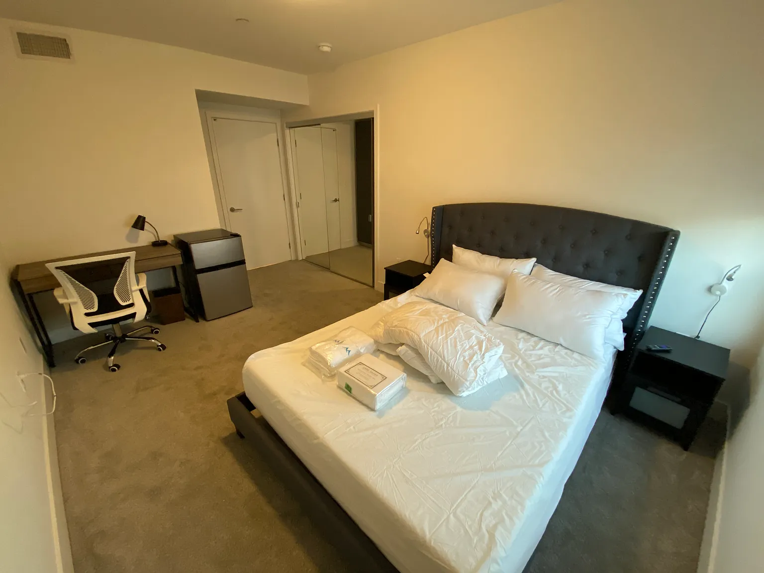 4 bed, 1400 sqft, $1,450 — Photo 2