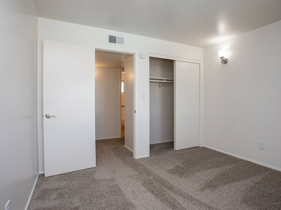 1st image of 3814 E 4th St APT 104