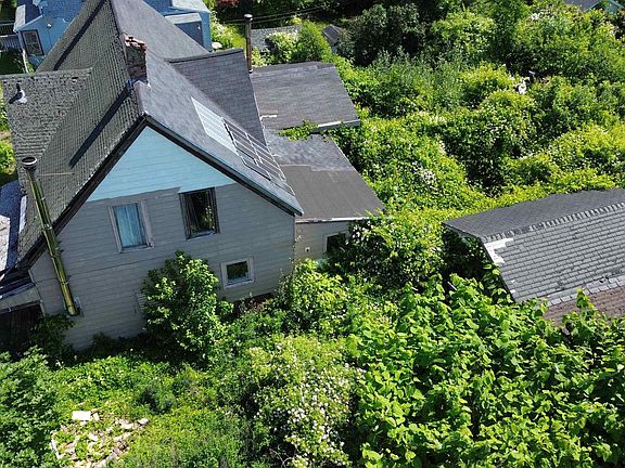 4th image of 33 Foundry St