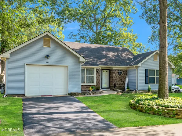 550 Petunia Lane N, Whiting, NJ 08759