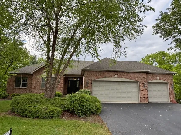 851 Woodland Dr, Antioch, IL 60002