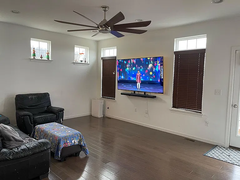 1564 Zestar Dr — Photo 6