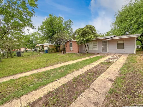 207 Sandledge Dr, San Antonio, TX 78219