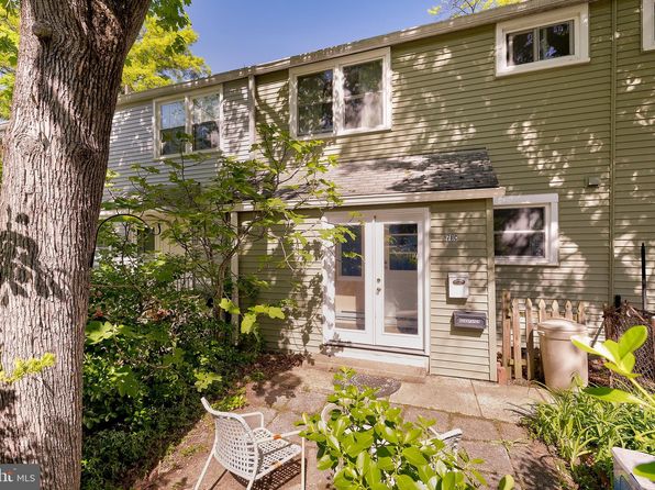 71 Ridge Rd, Greenbelt, MD 20770