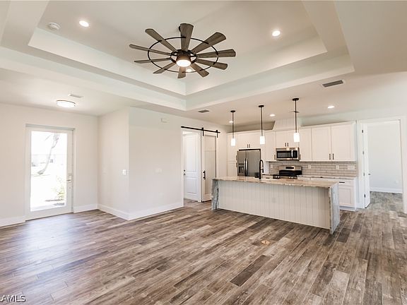 4th image of 520 NW 6th St