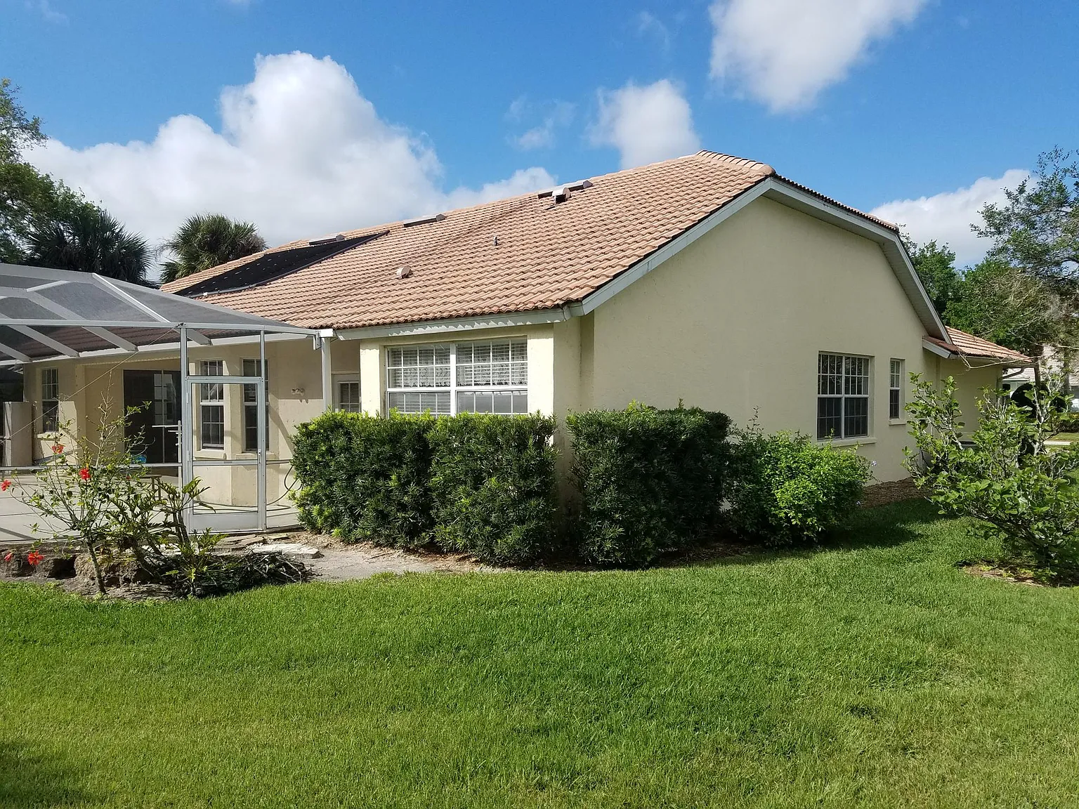 3 bed, 2319 sqft, $3,500 — Photo 4