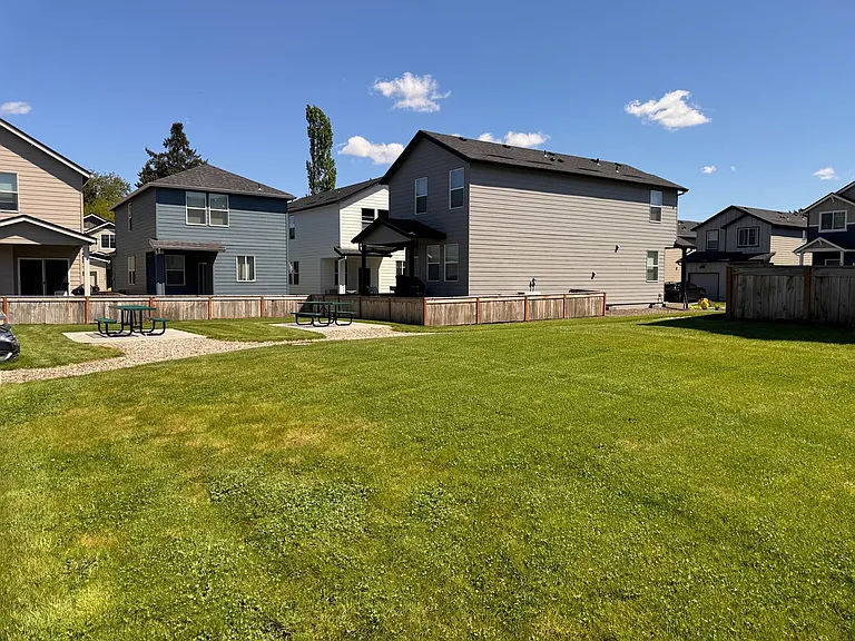 6313 NE 61st Ave — Photo 4