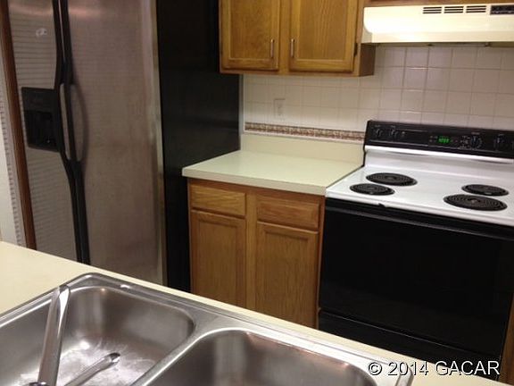 3rd image of 5741 SW 10th Pl