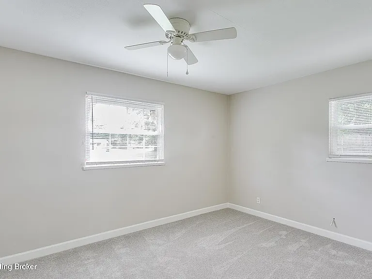 9606 El Prado St — Photo 8