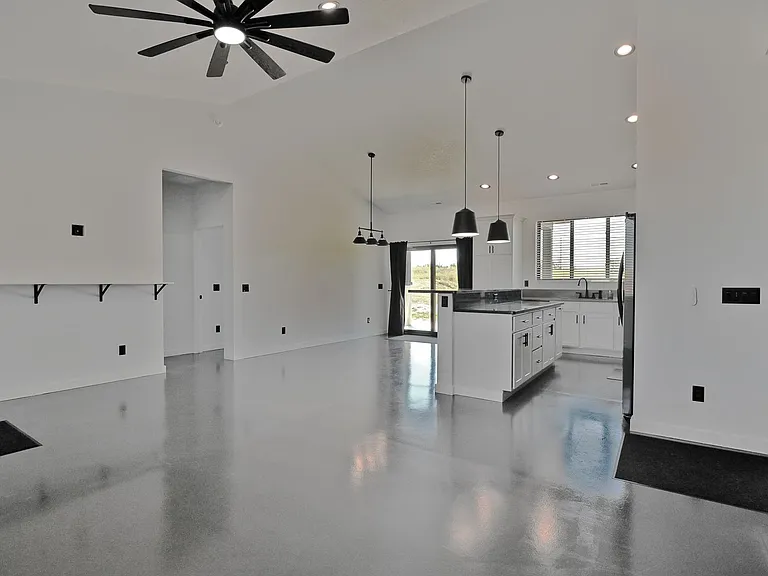 1495 Oxbow Dr — Photo 21