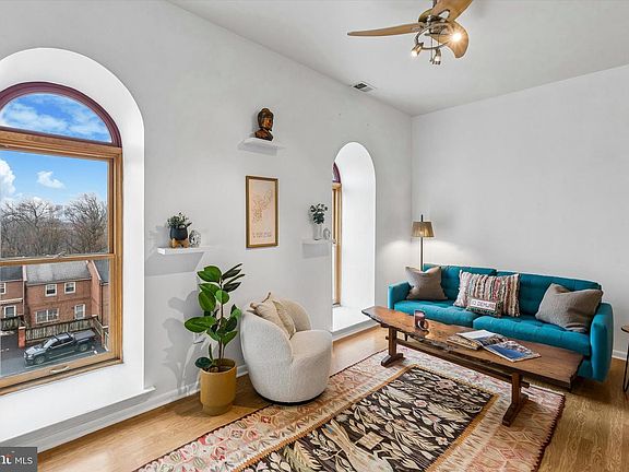 3rd image of 825 N 29th St APT 4G