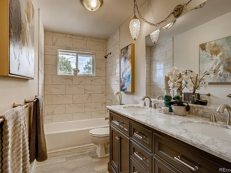 8521 Crescent Dr — Photo 4