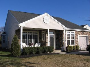 5 Carriage Stop Dr, Berlin, NJ 08009