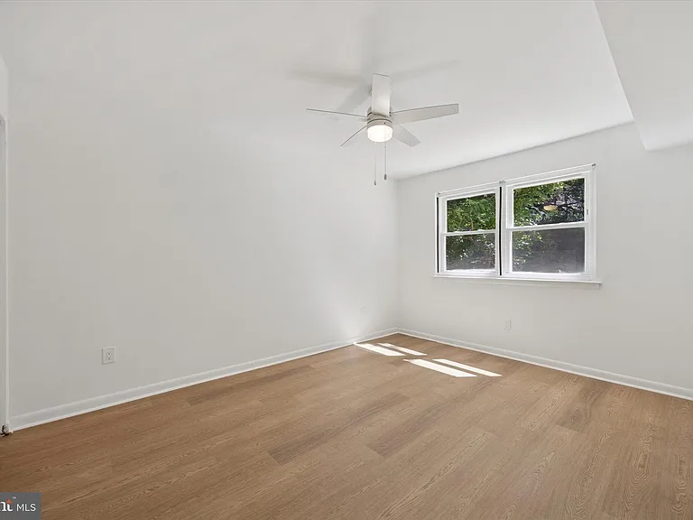 153 Parker Ave #B — Photo 21