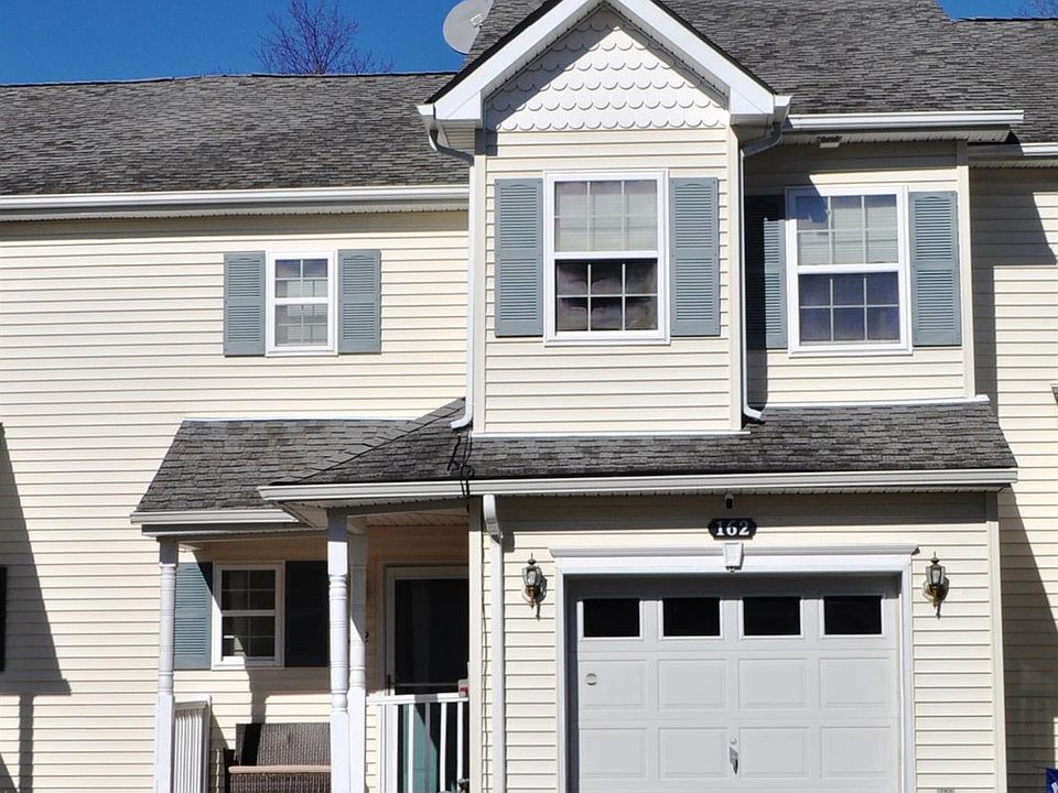 1st image of 162 Pinebrook Drive