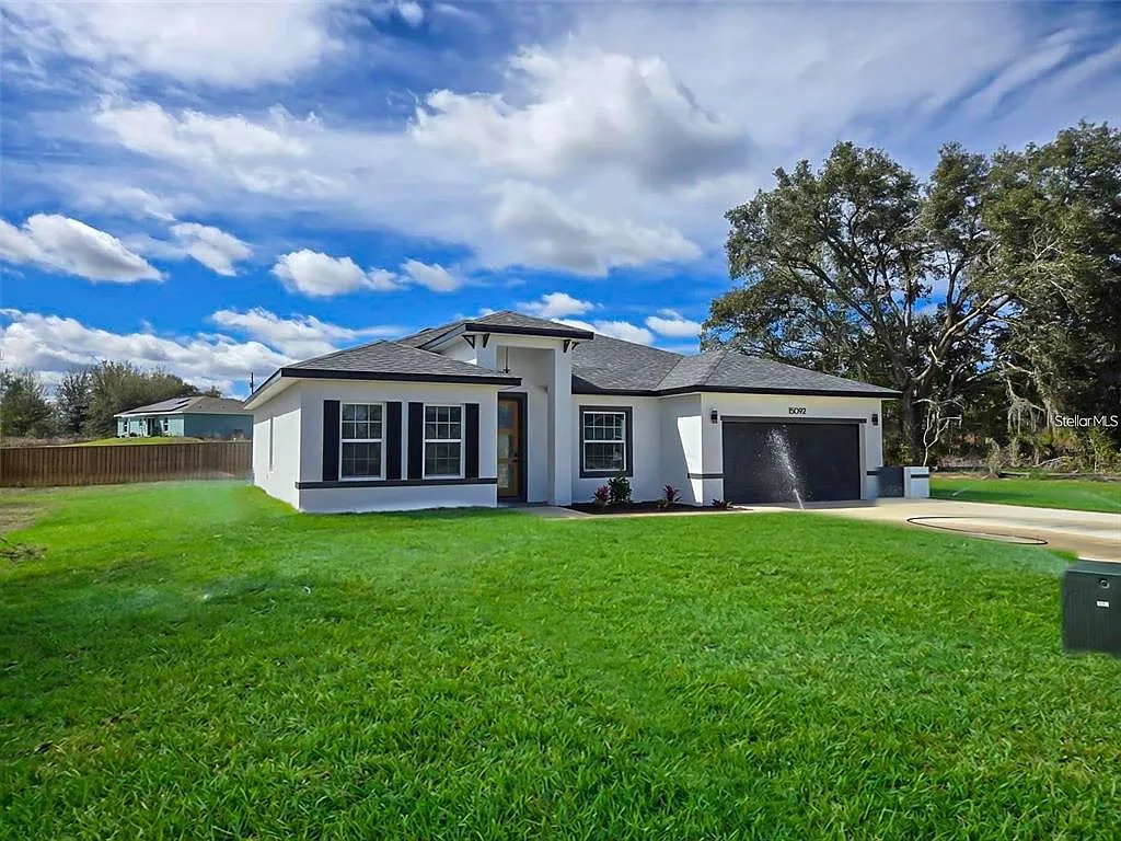 4 bed, 2.0 bath, 1776 sqft, $2,050 — Photo 2