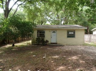 8110 El Portal Dr, Tampa, FL 33604