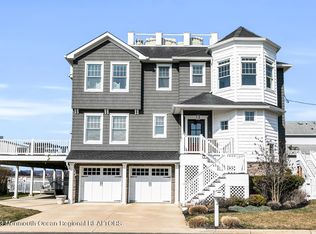 7 Island View Way, Sea Bright, NJ 07760
