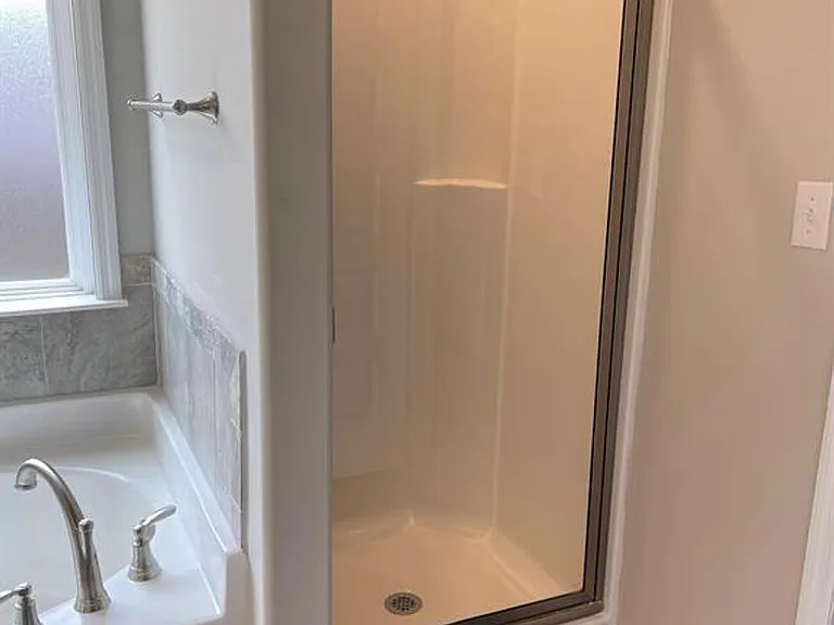 102 Wyatt Miles Ln — Photo 14