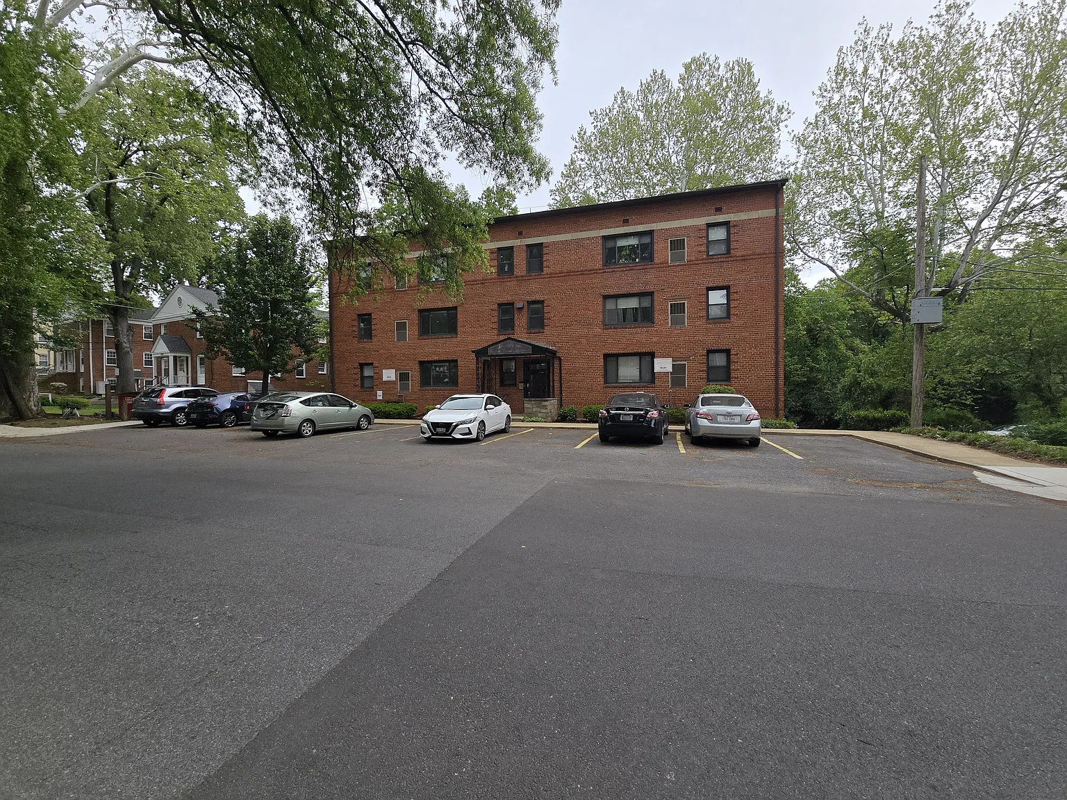 2 bed, 875 sqft, $1,635 — Photo 1