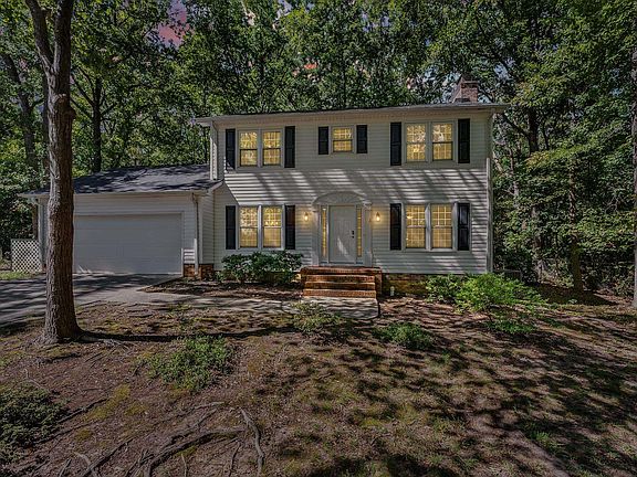 2nd image of 112 Manassas Dr