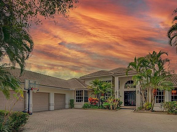 3rd image of 16500 Bridlewood Cir