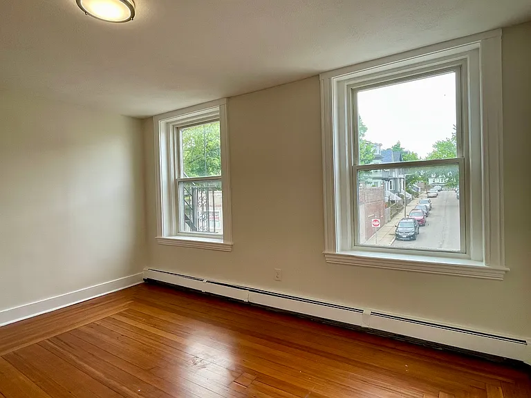 376 Washington St #1 — Photo 11