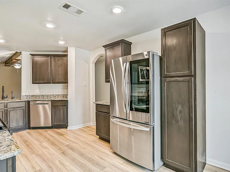 23144 Shakespeare Dr — Photo 10