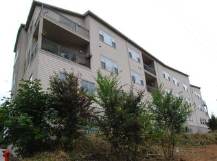 8055 SE Grand Ave UNIT 302, Portland, OR 97202