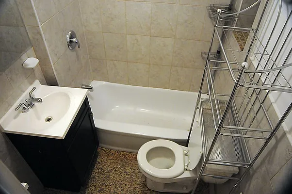 Rented by Aryeh Realty | media 9