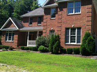 8888 Williams Rd, Chardon, OH 44024