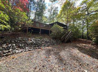 213 Dewdrop Ln, Whittier, NC 28789