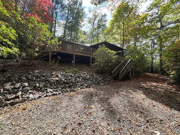213 Dewdrop Ln, Whittier, NC 28789