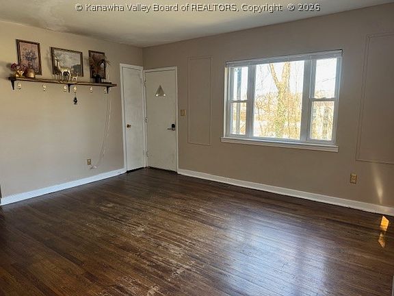 3rd image of 1417 Callie Rd