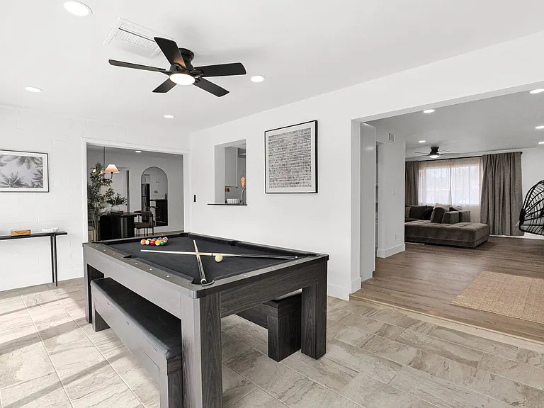 1233 E Campus Dr — Photo 20