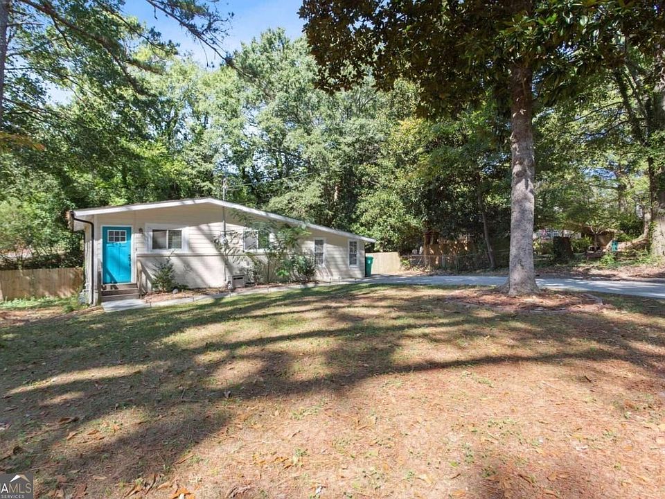 1st image of 545 Cobb Cir SE