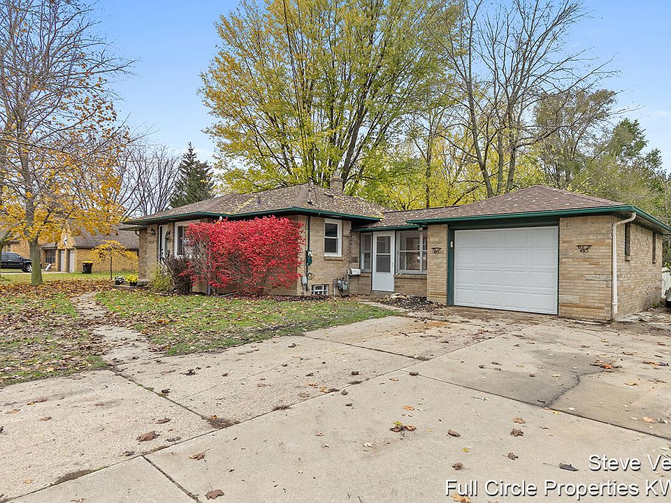 2267 Baldwin St, Jenison, MI 49428 Zillow