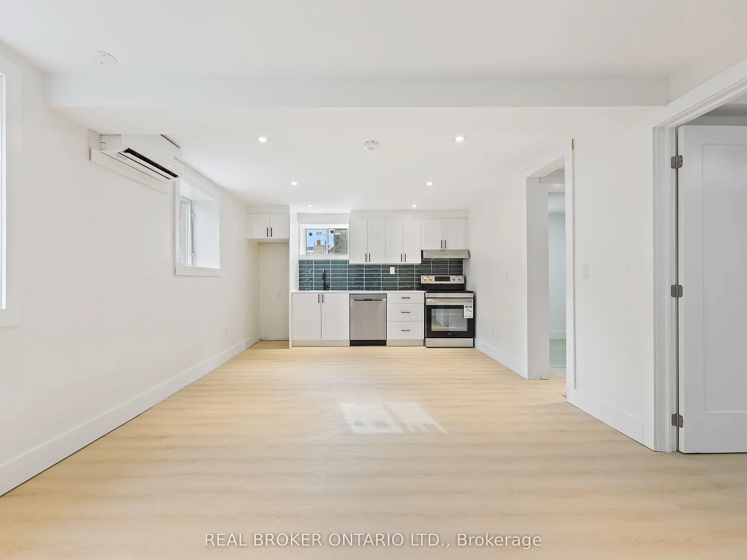 2 bed, $1,850 — Photo 2