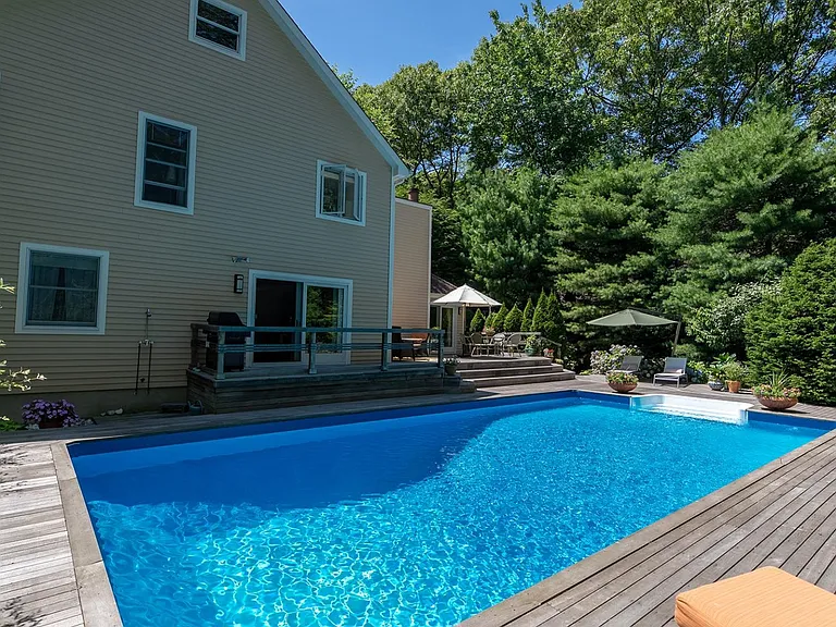 189 Northside Dr — Photo 25