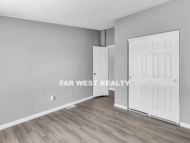 1355 Palo Verde Dr — Photo 29
